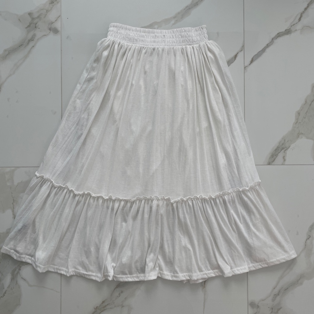 White flowy maxi skirt